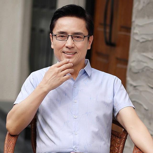 Quach    Nguyên