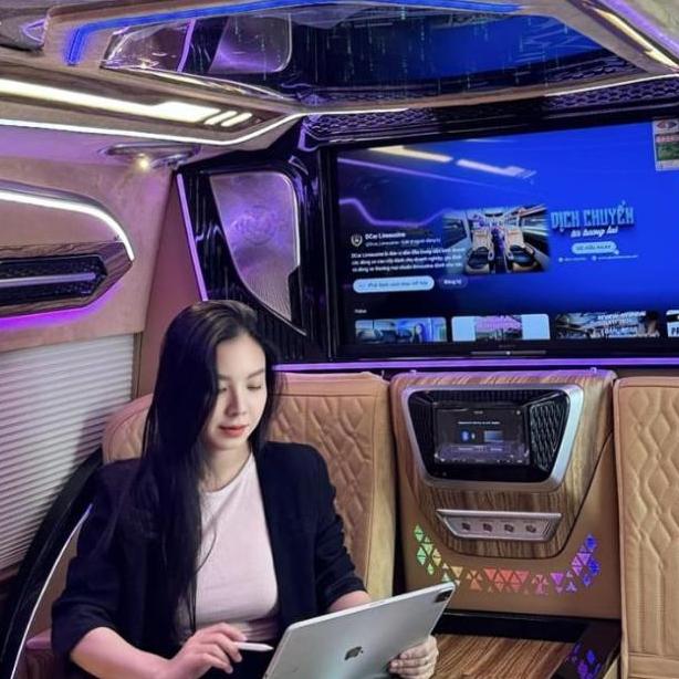 Thuê Xe Limousine