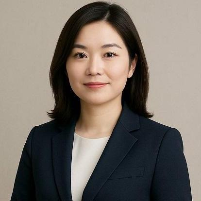 CEO Trang Tegan